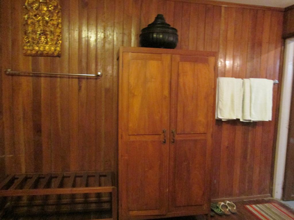 Golden Empress Hotel Nyaung Shwe Quarto foto