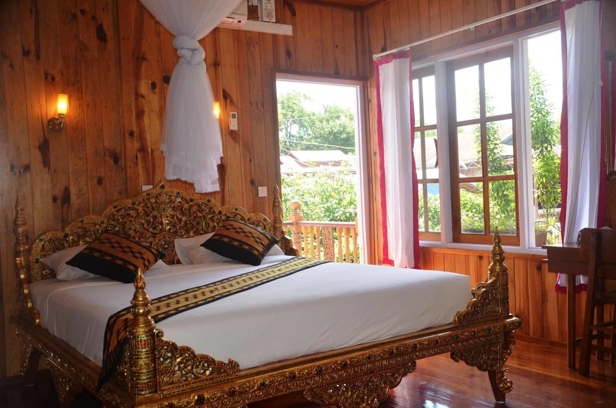 Golden Empress Hotel Nyaung Shwe Exterior foto
